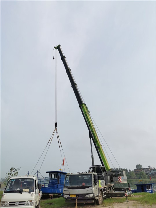赤峰市桥梁建设吊装案例